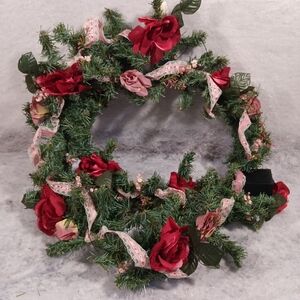 NWOT Victorian garland